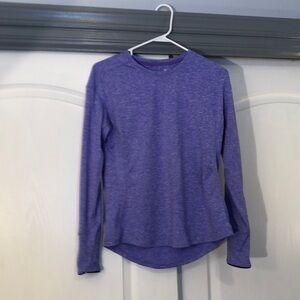 Women’s Avia long sleeved shirt with thumb holes